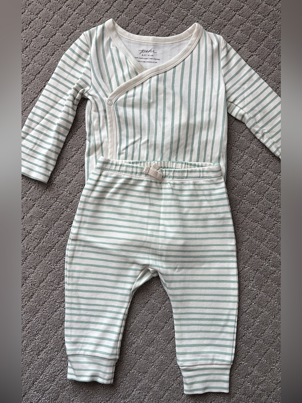Unisex Mint & White Striped Baby Bodysuit Set - Soft Cotton

Size 6-12 
NWOT